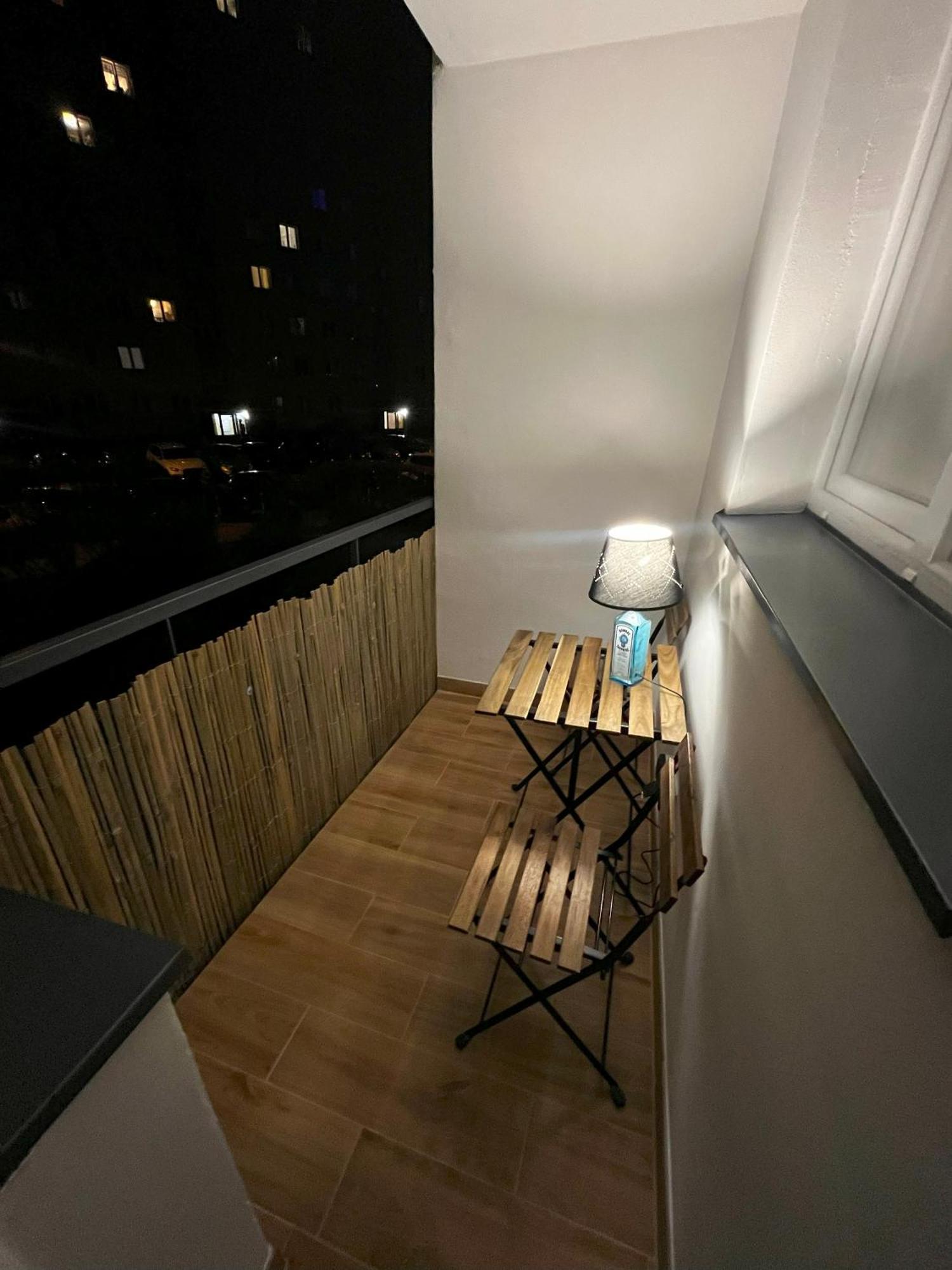 Apartament Mila - Muzeum Polin Apartment วอร์ซอ ภายนอก รูปภาพ